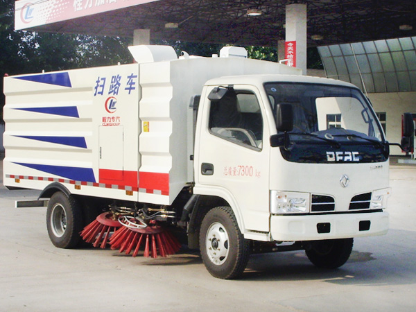 5吨扫路车 程力威牌CLW5070TSLD5型扫路车